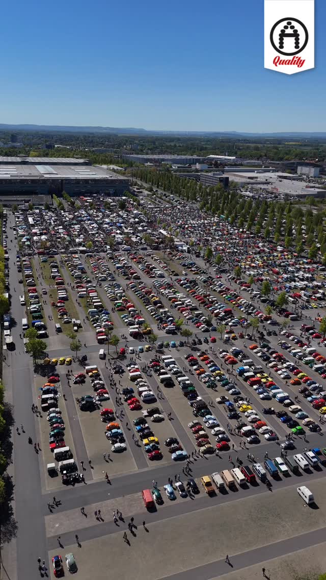 Drone footage form a very busy @maikaefertreffen_hannover 2026. Traders, parking and camping, just look at this massive event ground and turnout here at the Hannover Messe, Germany. 🇩🇪 A sunny, and successful day, thanks all! 🤙🏻 #airmighty
